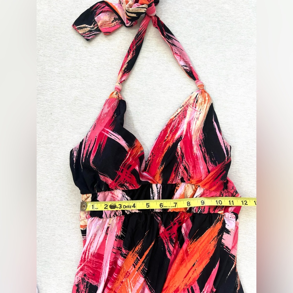 Vibrant Halter Maxi Dress in Pink and Black - Picture 6 of 7